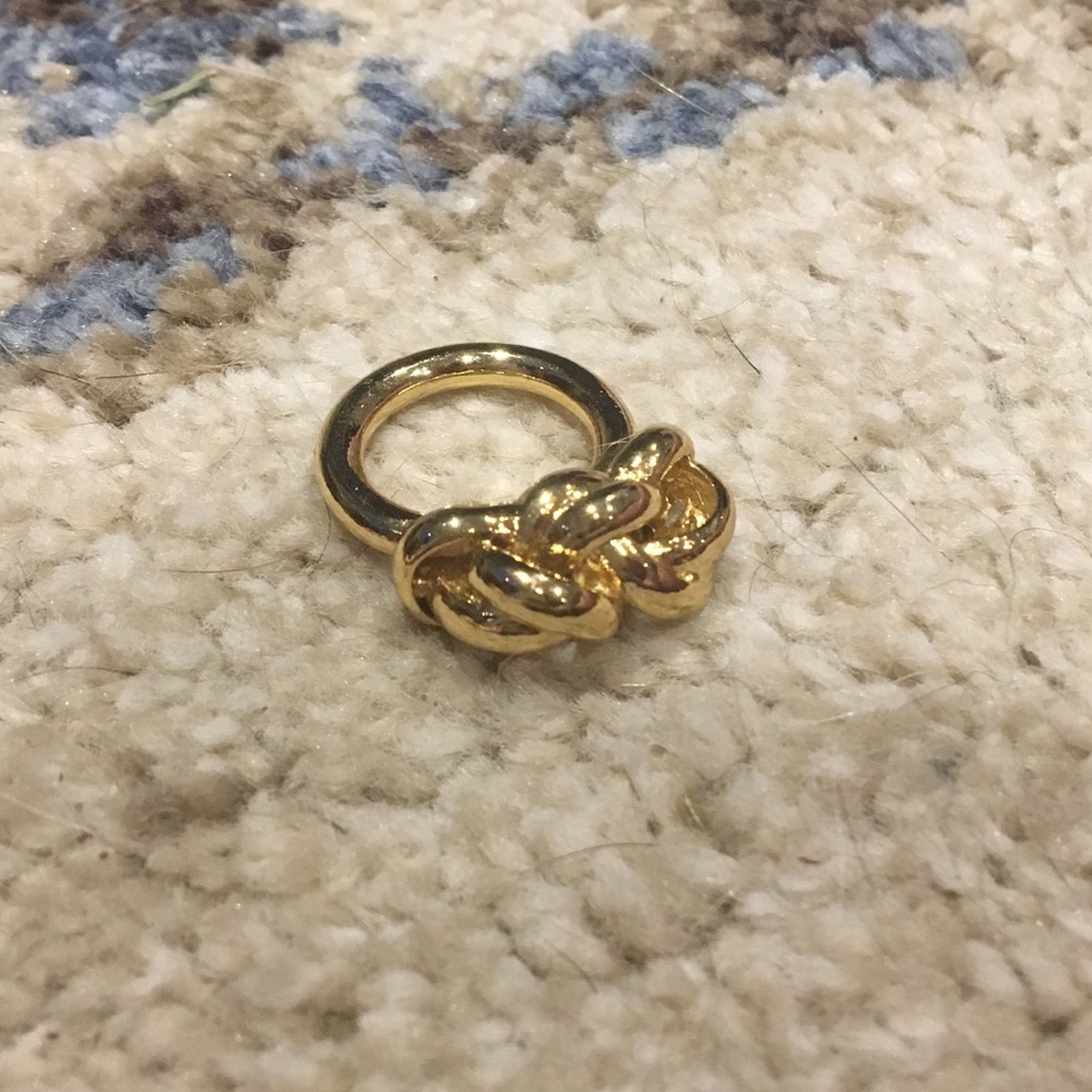 Knotted Ring - Picture 5 of 6
